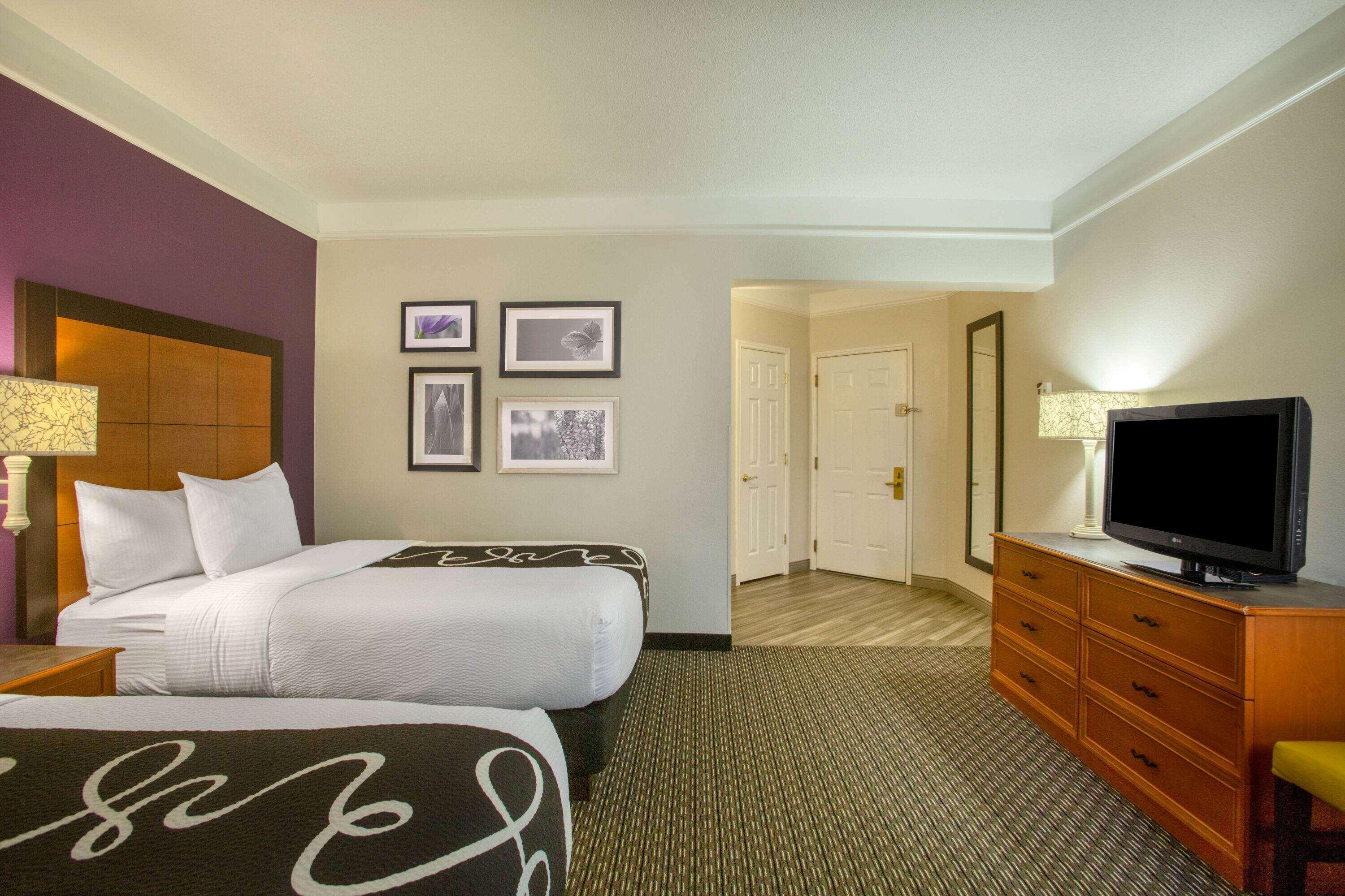 La Quinta By Wyndham St. Louis Westport Hotel Maryland Heights Exterior photo