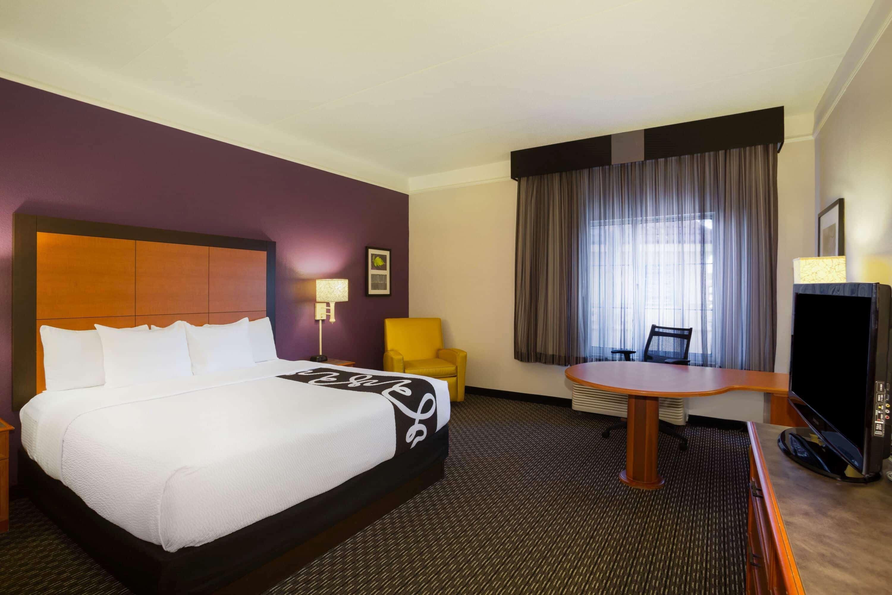 La Quinta By Wyndham St. Louis Westport Hotel Maryland Heights Exterior photo