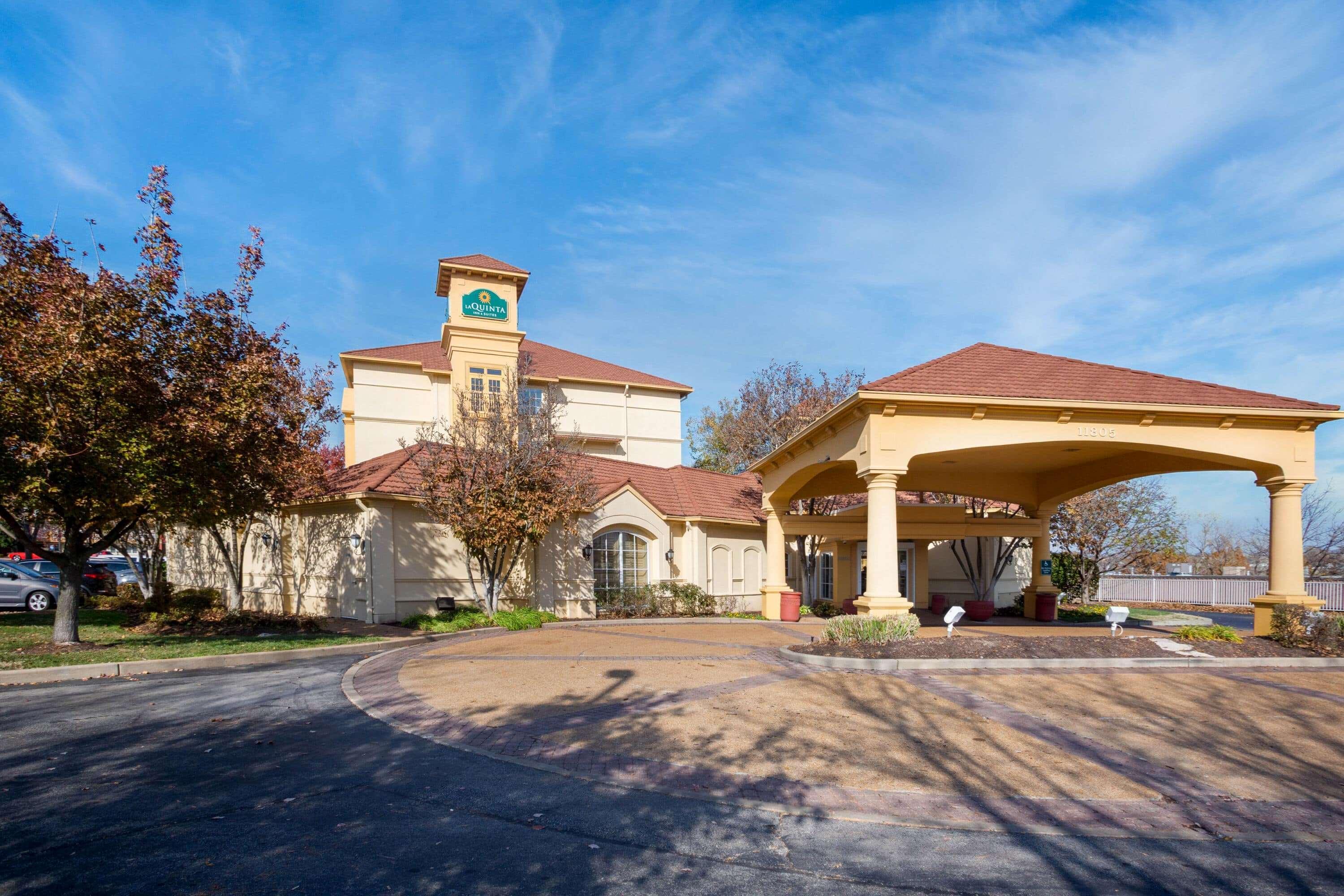 La Quinta By Wyndham St. Louis Westport Hotel Maryland Heights Exterior photo