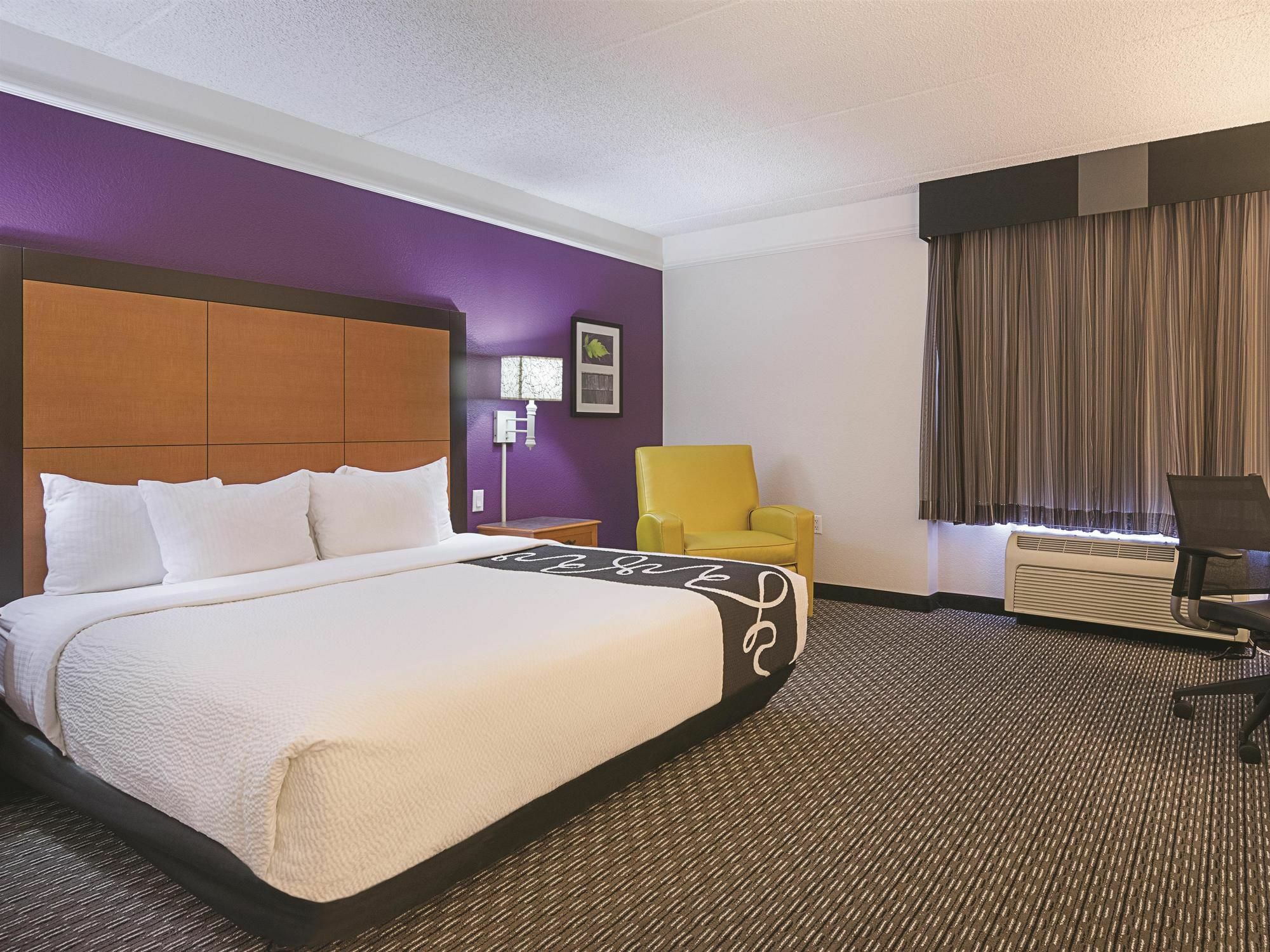 La Quinta By Wyndham St. Louis Westport Hotel Maryland Heights Exterior photo